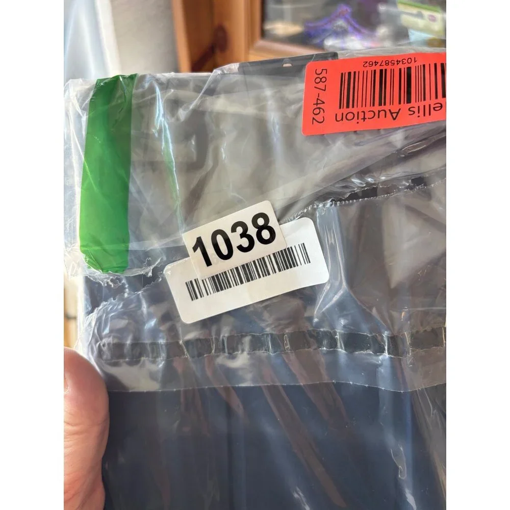 Apple iPad Pro 11-Inch Case With Pencil Holder Smart Cover Magnetic Closure - Picture 6 of 6